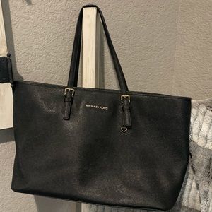 Michael Kors Jet Set Bag